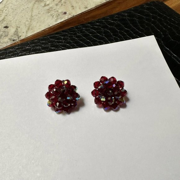 Signed Laguna - Red Crystal Bead Cluster Clip-on Clip On Earrings - Picture 8 of 8